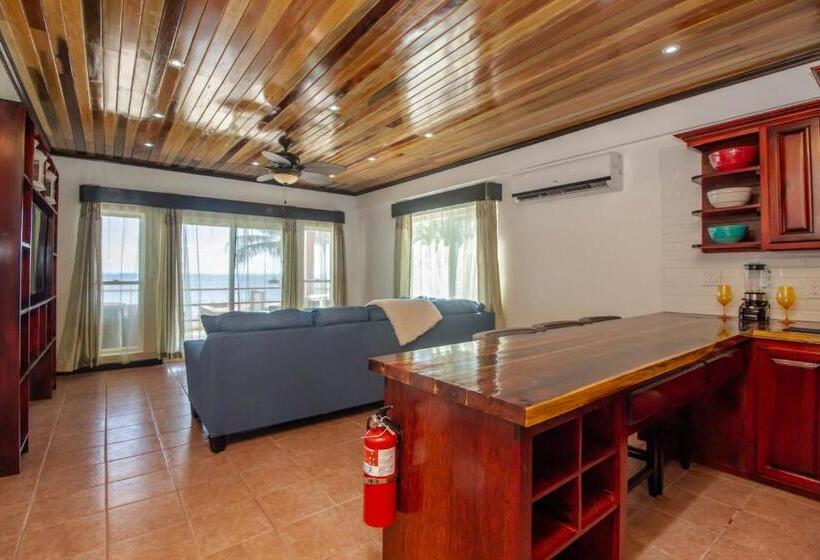 شقة غرفة واحدة مطلة على البحر, Tres Cocos Resort