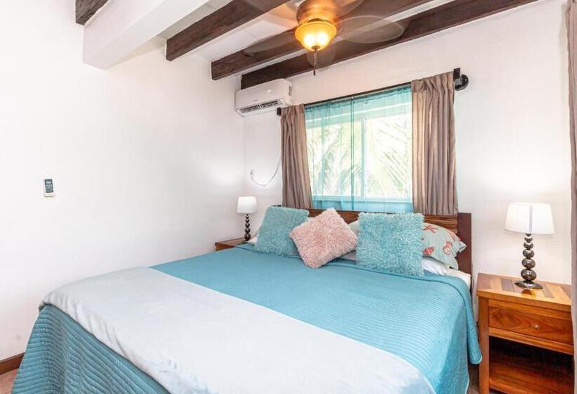 جناح مزوَّد بشرفة, Tres Cocos Resort