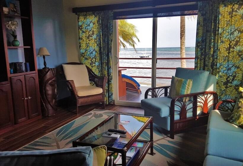 شقة غرفة واحدة مطلة على البحر, Tres Cocos Resort