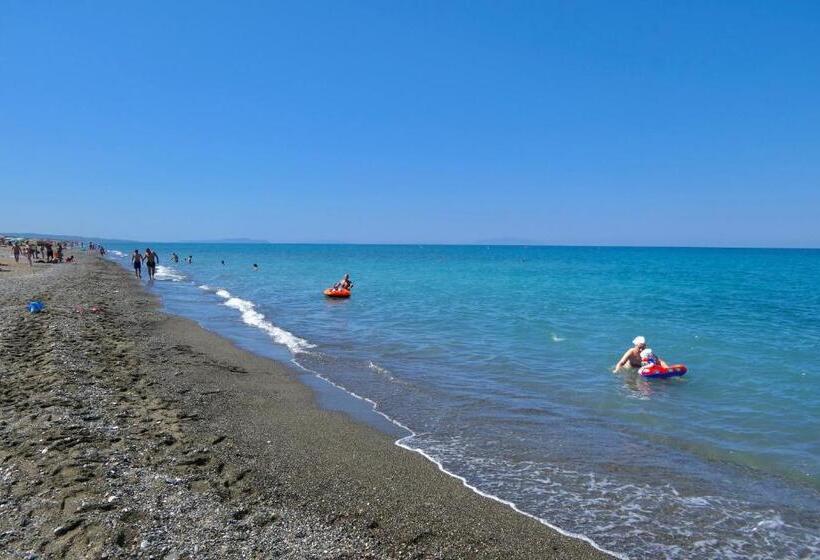 Апартаменты 1 Спальня, Apartment 3 Beds In Residence With Swimming Pool Bed And Bath Linen Included