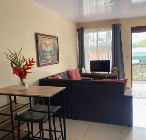 דירת שני חדרים, Tico Bed & Breakfast La Fortuna