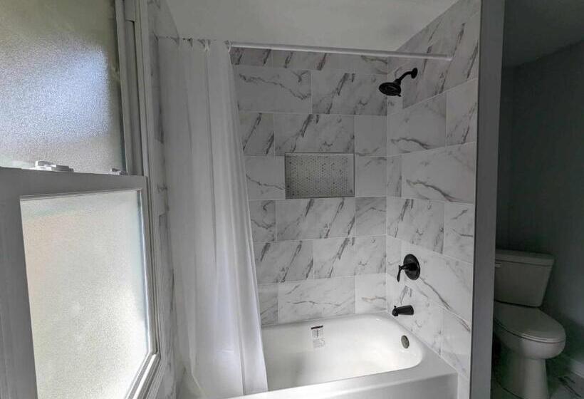 חדר סטנדרט חדר אמבטיה משותף, Lh Guest House