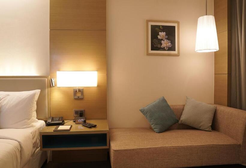 Номер Deluxe Кровать Кинг, Gokulam Grand Trivandrum
