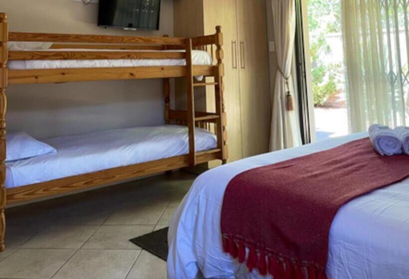 Семейный Номер Классика, Corner House Accommodation