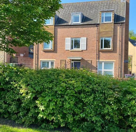 Номер Стандарт Двуспальная Кровать Вид на Парк, Number 2, Spacious Rooms, Near Ironbridge!