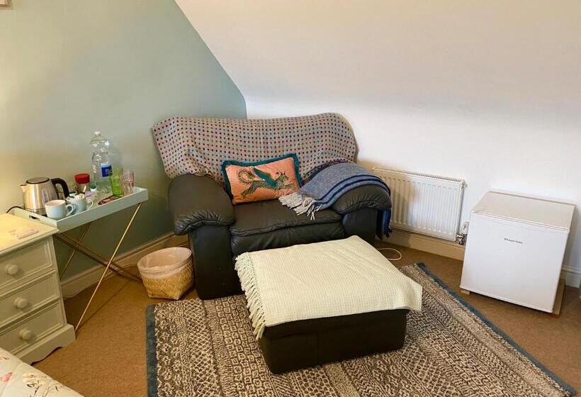 Номер Стандарт Двуспальная Кровать Вид на Парк, Number 2, Spacious Rooms, Near Ironbridge!