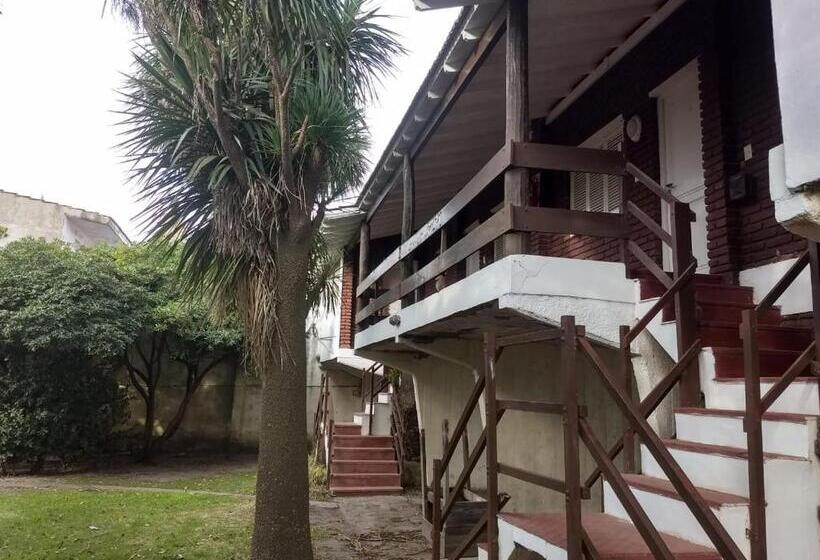침실 1개 아파트, Bqs House