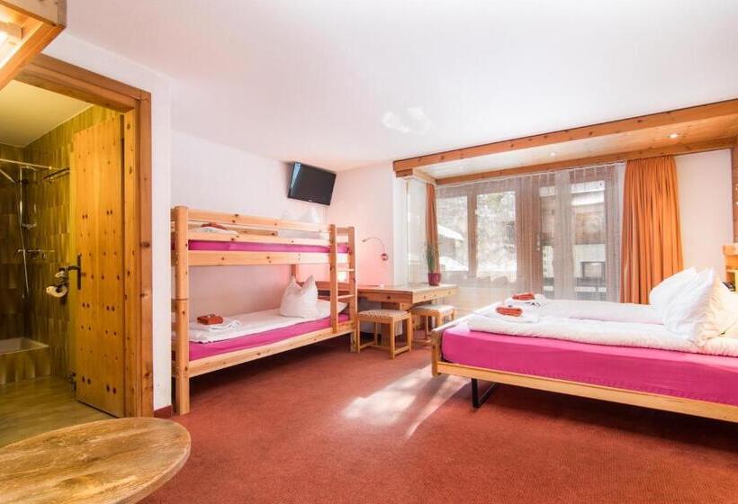 Семейный Номер, La Collina