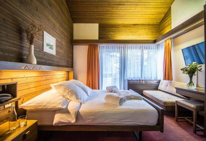 Номер Стандарт Вид на Горы, La Collina