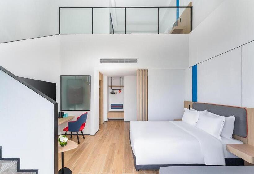 Люкс 2 Спальни, Holiday Inn Express Wenchang By Ihg