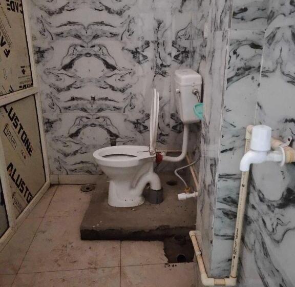 Трехместный Номер Классика, Oyo Highway Inn