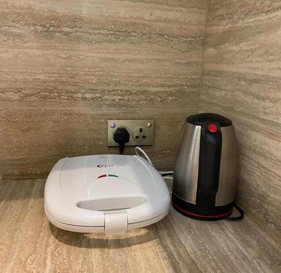 スタンダードスタジオ, Suites   Damac Tower Riyadh