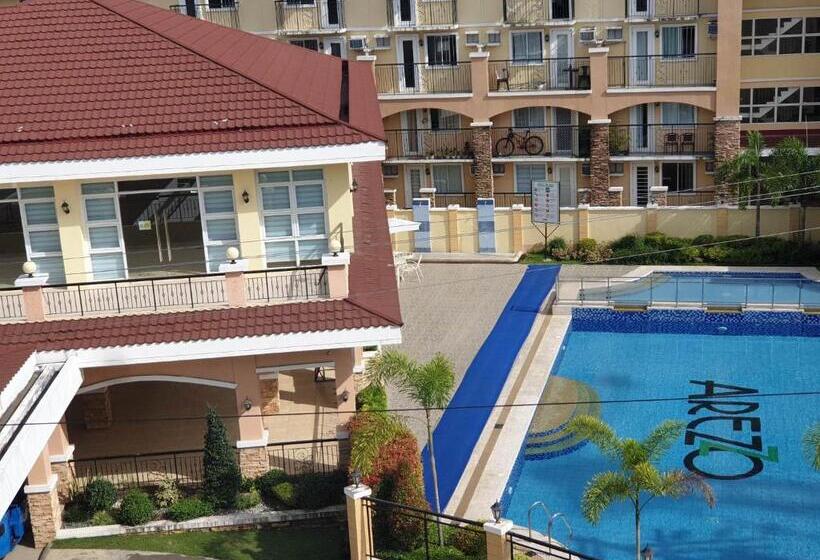Люкс с Балконом, Janz Davao Condo Staycation Near Davao Airport