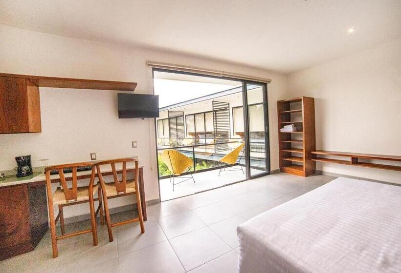 Huoneisto 1 Makuuhuone Allasnäkymä, Deluxe Apartments Azure