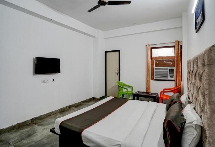 Трехместный Номер Классика, Oyo Flagship Omi Rooms