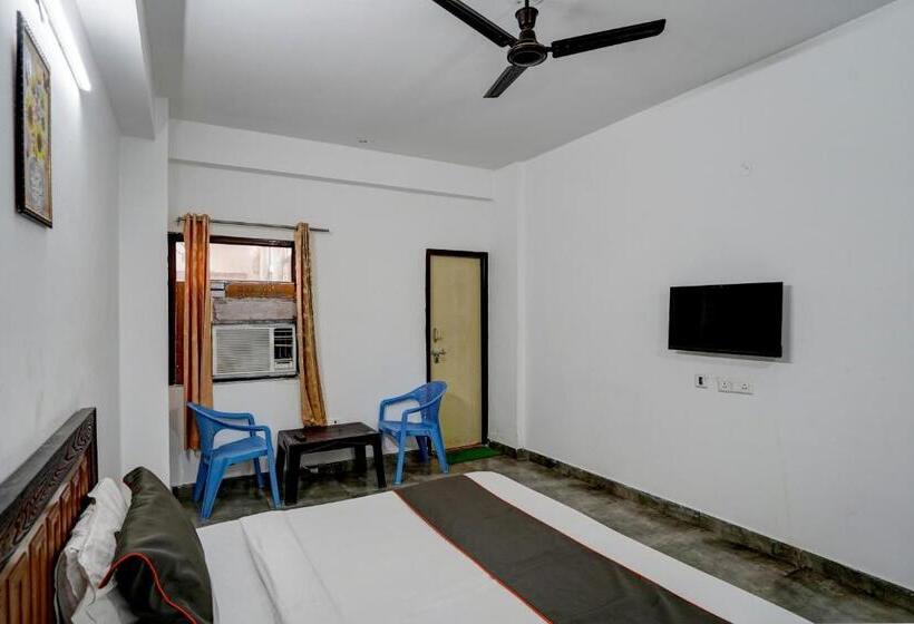 Трехместный Номер Классика, Oyo Flagship Omi Rooms