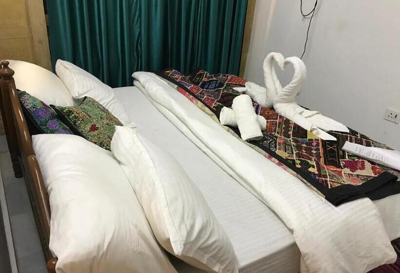 발코니 디럭스 룸, Blue Eye Hostel