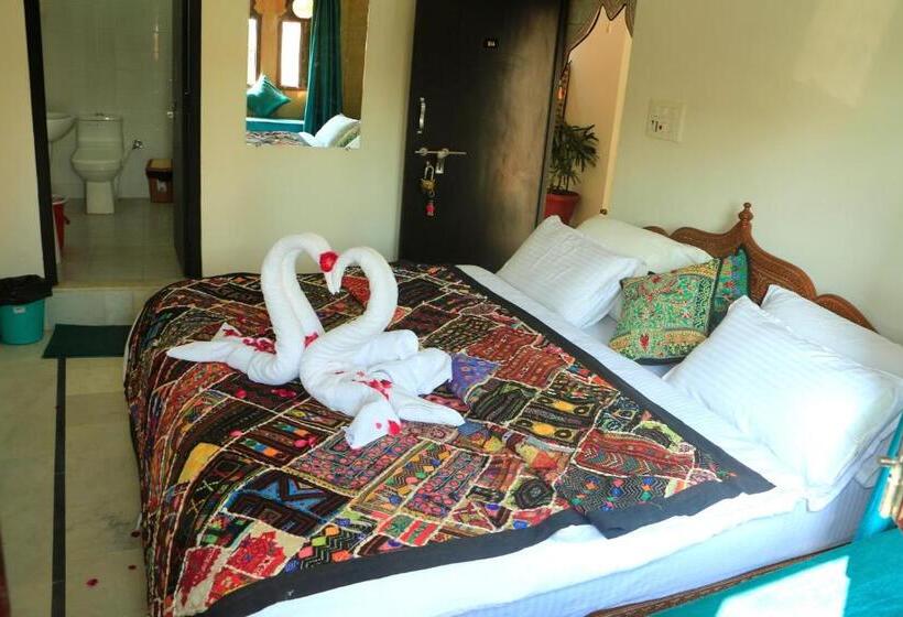디럭스 룸, Blue Eye Hostel