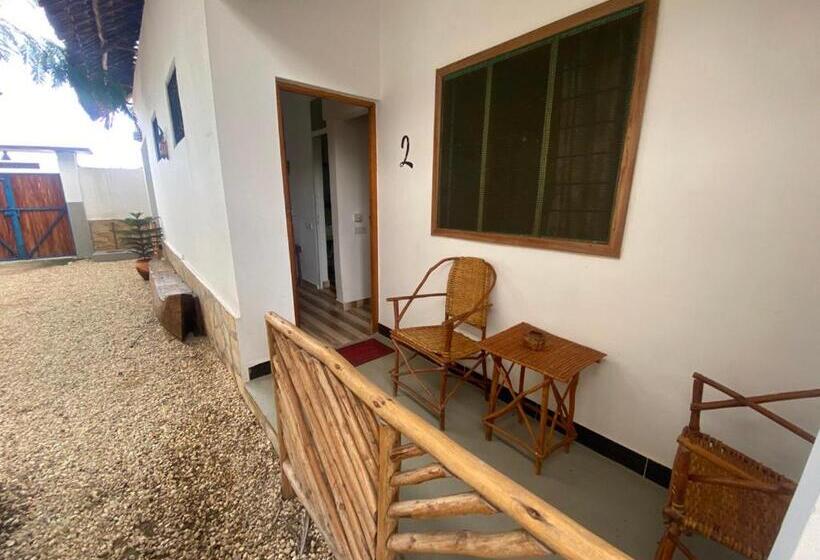 コンフォートトリプルルーム, Villa Raffaele B&b