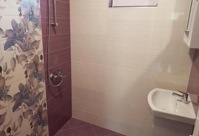 Апартаменты 2 Спальни, Apartments Alexandra