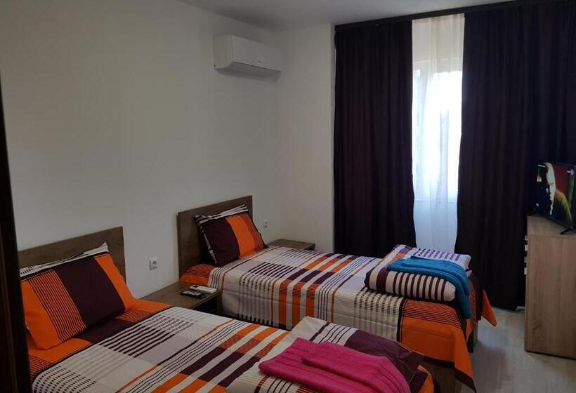 Студио Стандарт с Террасой, Apartments Alexandra