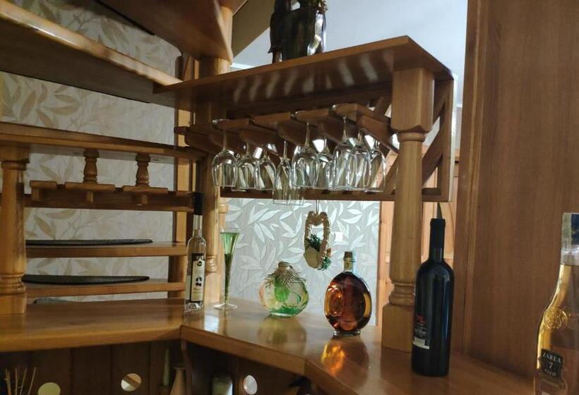 Номер Стандарт с Балконом, Casa Piatra Craiului