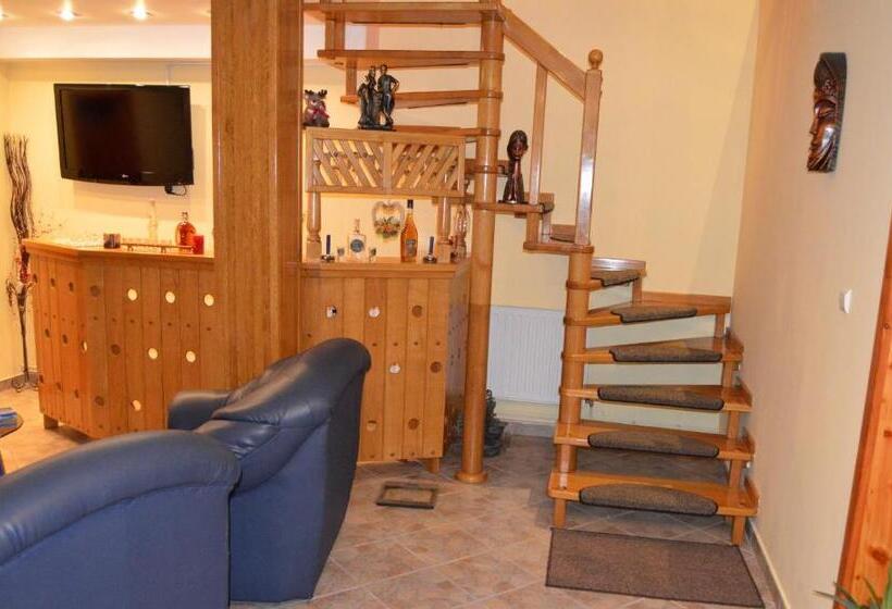 Дом 1 Спальня, Casa Piatra Craiului