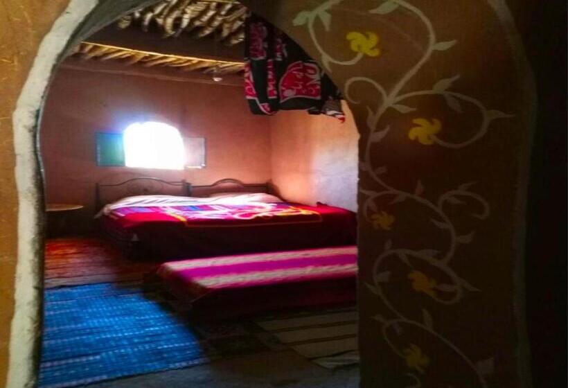 اتاق استاندارد سه نفره, Camp Iguidi Tours