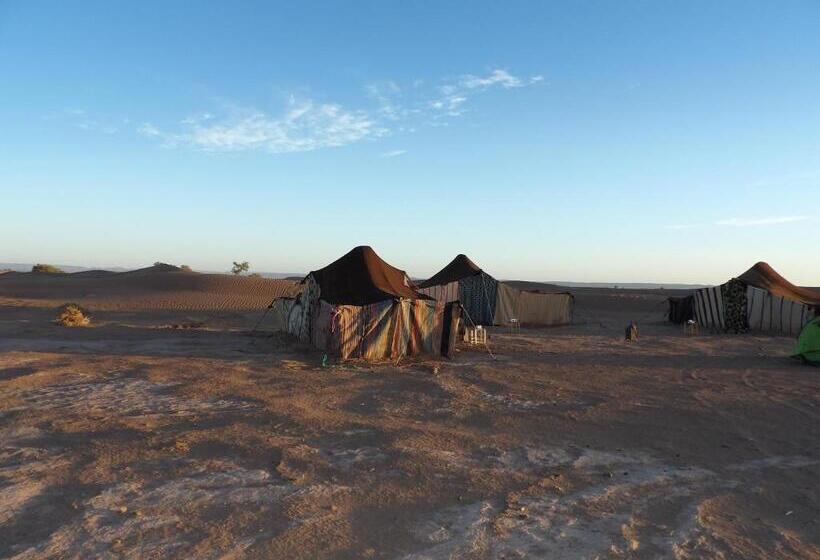 چادر با خدمات رفاهی استاندارد, Camp Iguidi Tours