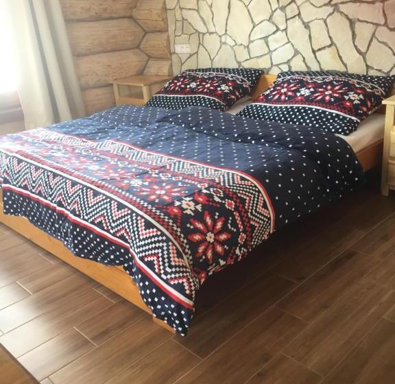 디럭스 4인 룸, Log House Poludnica