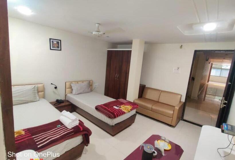 Номер Deluxe, Vatika Inn