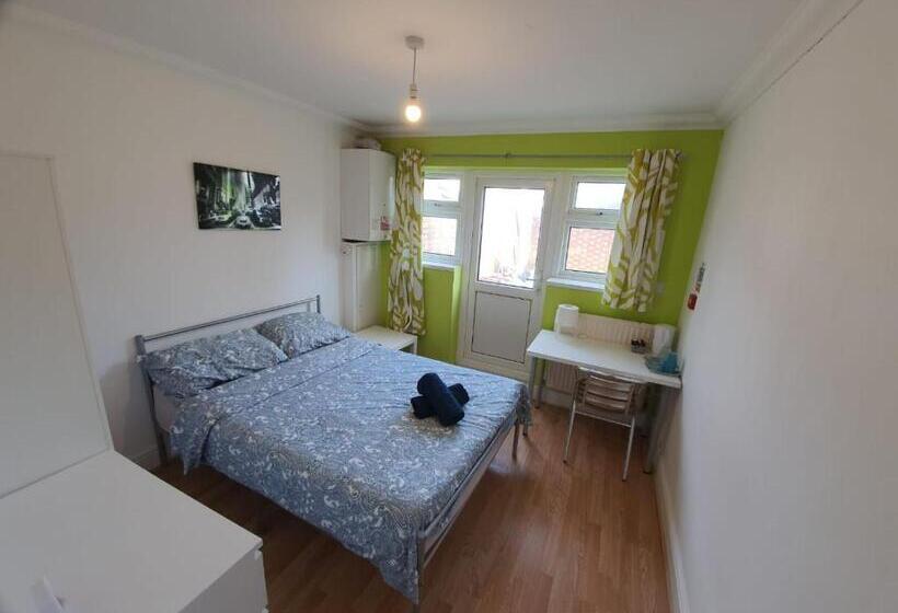 Номер Стандарт, Eastwood Rooms