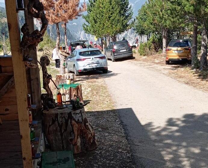 اتاق استاندارد چهار تخته, Household Ušćumlić   Oaza Mira