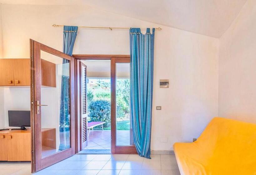 آپارتمان 1 خوابه, Iss Travel, Apartments In Via Torino   800 M From La Cinta Beach