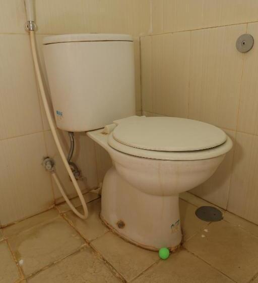 اتاق لوکس, Capital O 93372 Aurora Residence
