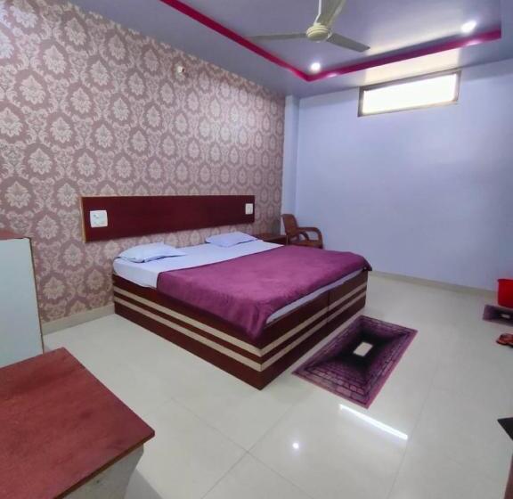 Номер Deluxe, Kanha International, Anuppur