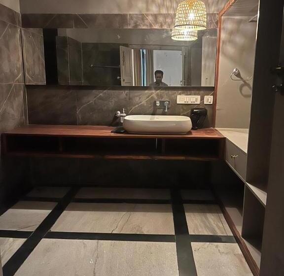 Люкс с Балконом, Nkaasa Hotel Personal Suites