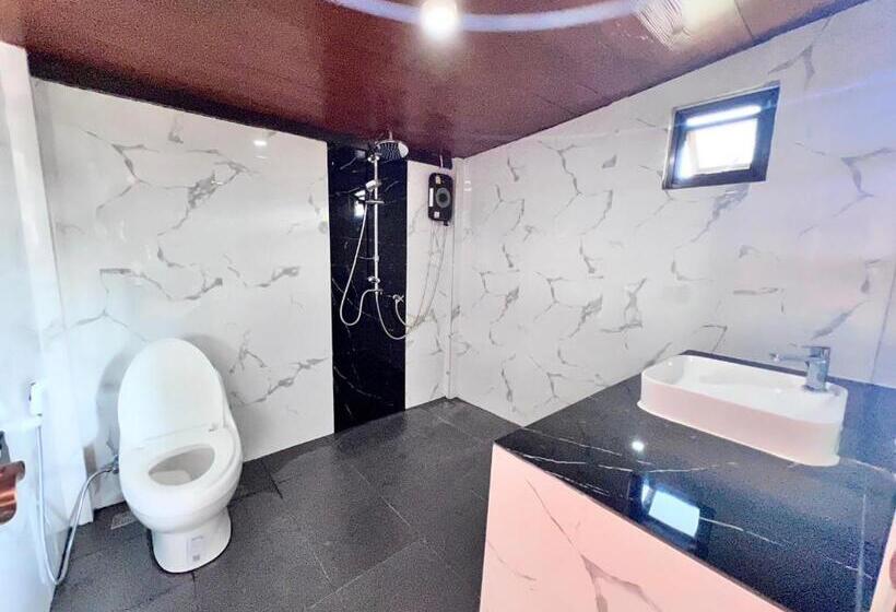 Семейный Номер, Baan Kraziprak บ้านกระซิบรัก