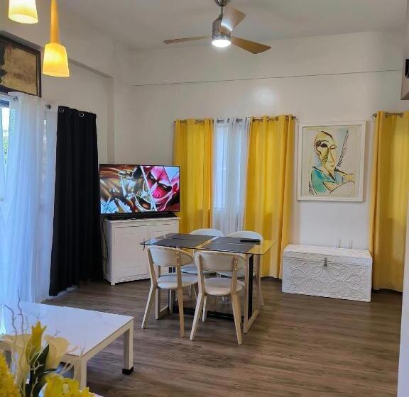 침실 1개 아파트, Family Deluxe Suite With Pay Parking