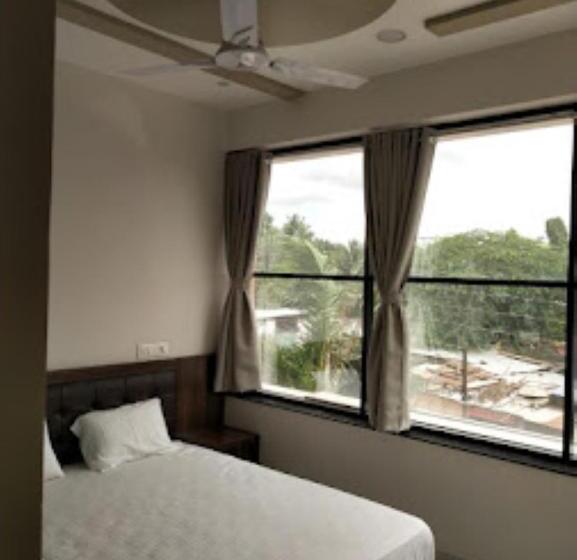 Номер Стандарт, Ram Leela Lodge, Tuljapur