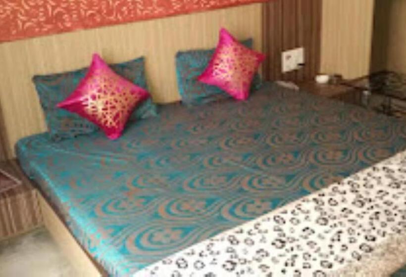 Стандартный Номер Кровать Кинг, Rw International, Hingoli