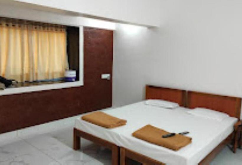 Номер Deluxe, Amraban Resort, Chiplun