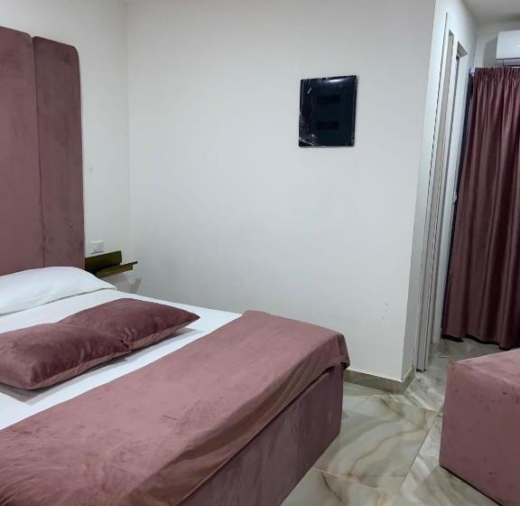 标准间, Luxury Resort