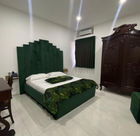 标准间, Luxury Resort