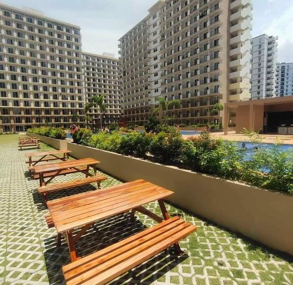 Студия Стандарт, Nate & Athalia S Cityscape Condotel