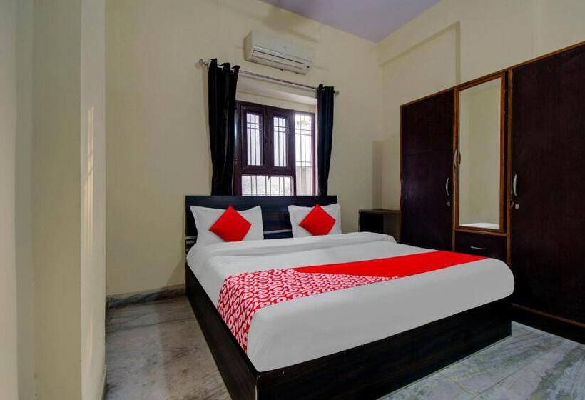 اتاق کلاسیک سه تخته, Oyo Hotel Tanu Palace