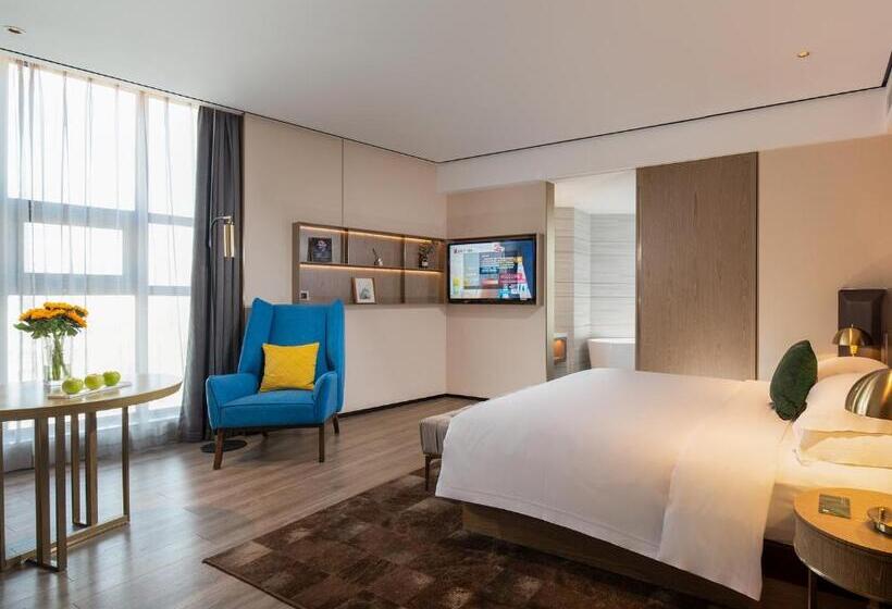 Quarto Deluxe, Echarm Plus Hotel   Taihu Garden Metro Station, North Changjiang Road Wuxi
