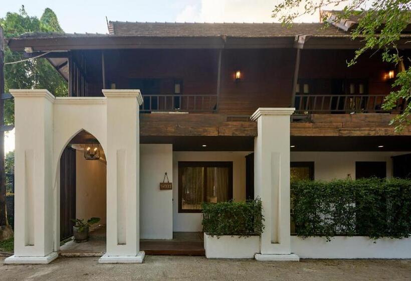 اتاق لوکس, Jambolan Chiangmai