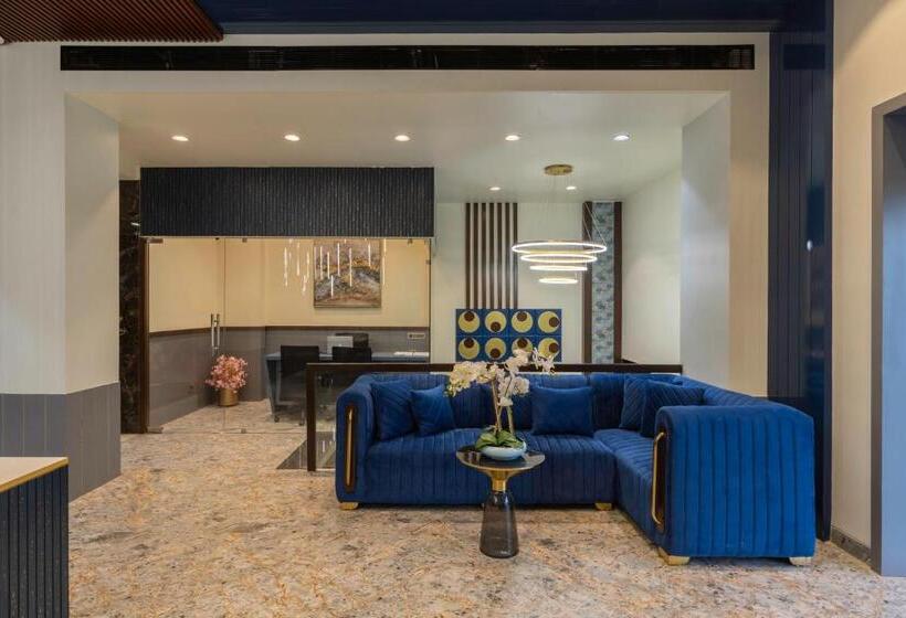 اتاق استاندارد با تخت بزرگ, Royal Rawal   Luxury Boutique