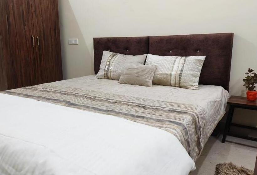 Deluxe Room, Sukoon The Legacy